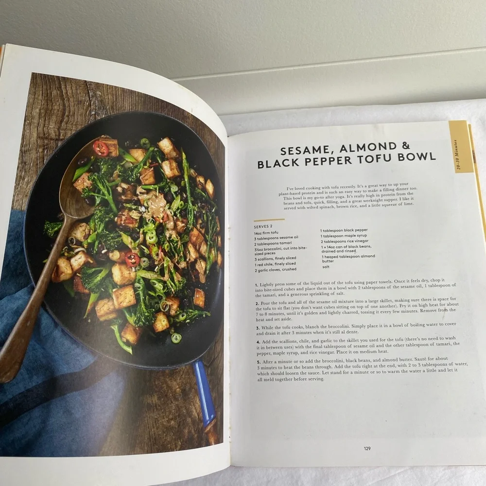 Deliciously Ella Quick & Easy Plant Based Deliciousness Over 100 Vegan Recipies - Picture 14 of 17